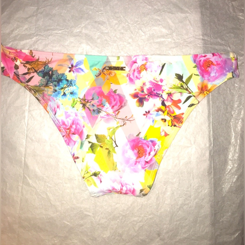 Skye floral swim bikini bottom. Size small.